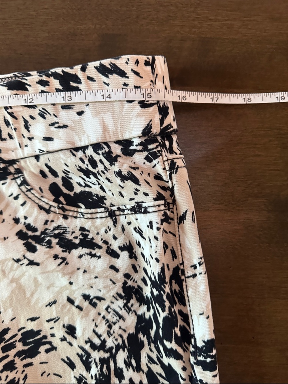 Nine West Black, Tan, & White Heidi Pull-On Skimmer Shorts - Picture 9 of 13